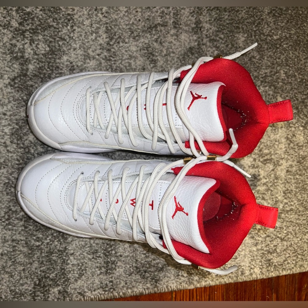 Air Jordan 12 Fiba Sneakers Size 6 Men - Picture 2 of 6